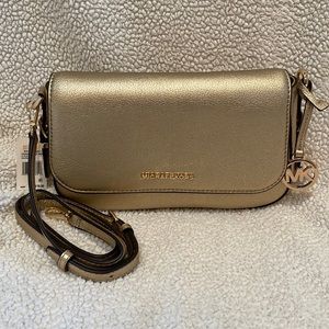 NWT Michael Kors Bedford Legacy Flap Crossbody Leather Pale Gold